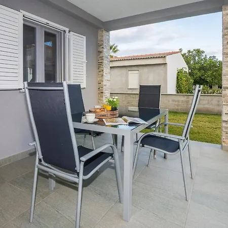 Kosic アパート *