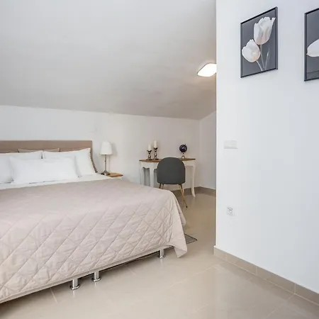 アパート Kosic ヴィル